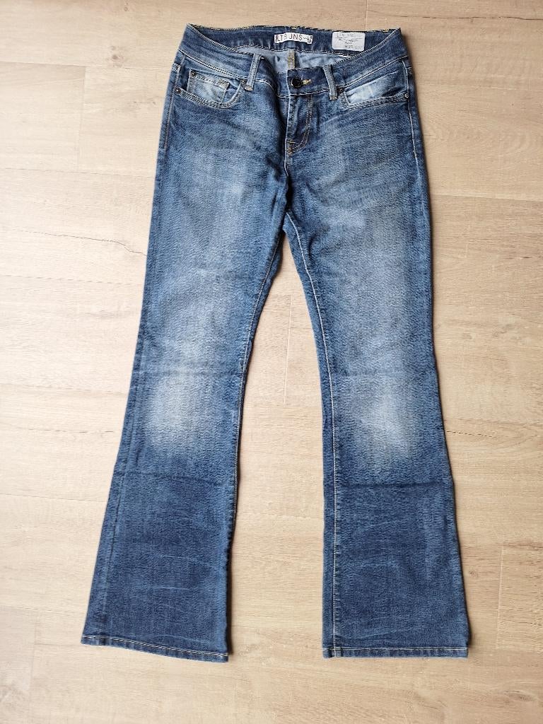 LTB jeans roxy flaire W29 / L32, Blauw, Ophalen of Verzenden, Zo goed als nieuw, W28 - W29 (confectie 36)