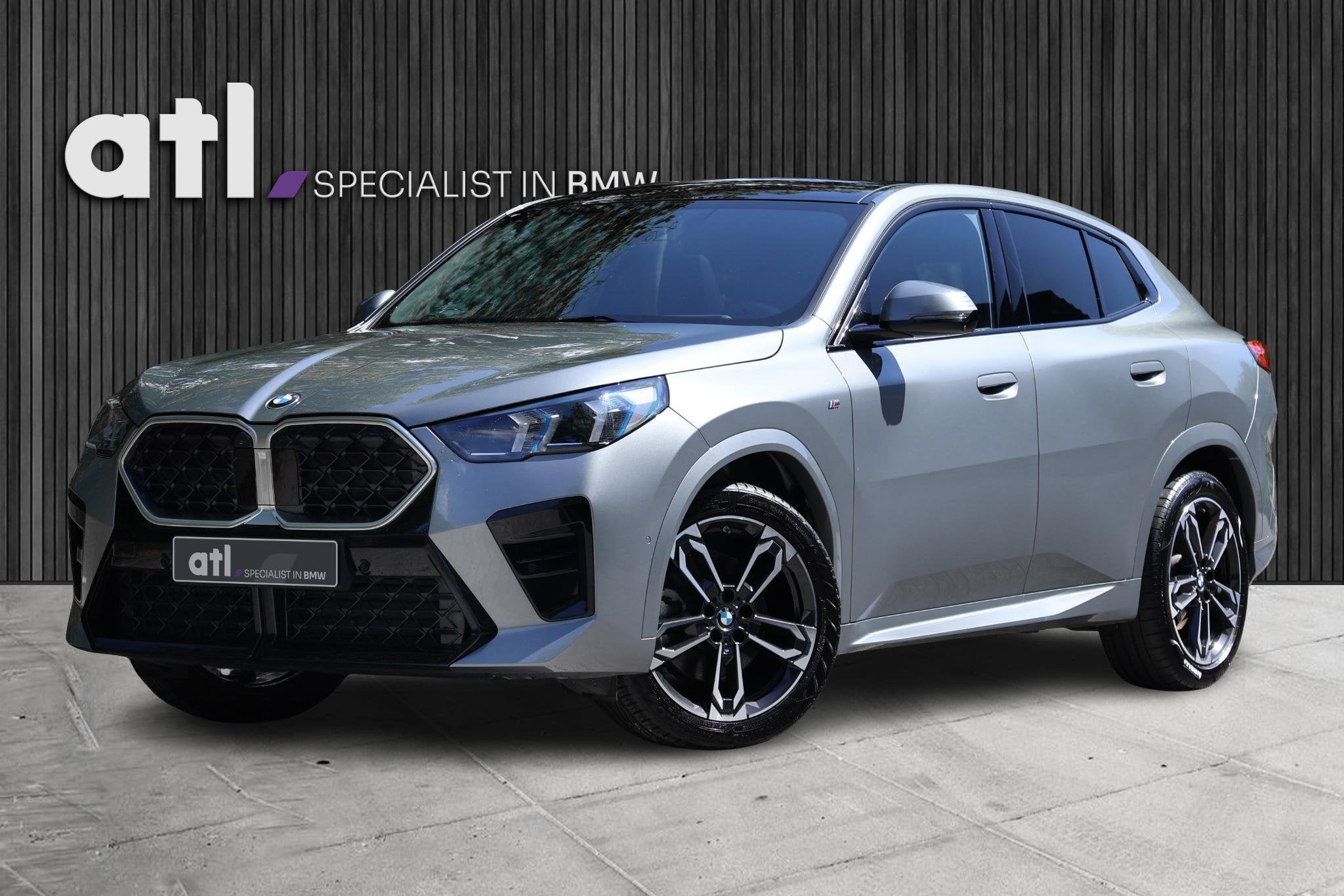 BMW X2 sDrive20i Launch Edition M-Sport | Pano | HUD | Harma, Auto's, BMW, X2, Euro 6, Automatische klimaatregeling, 1545 kg