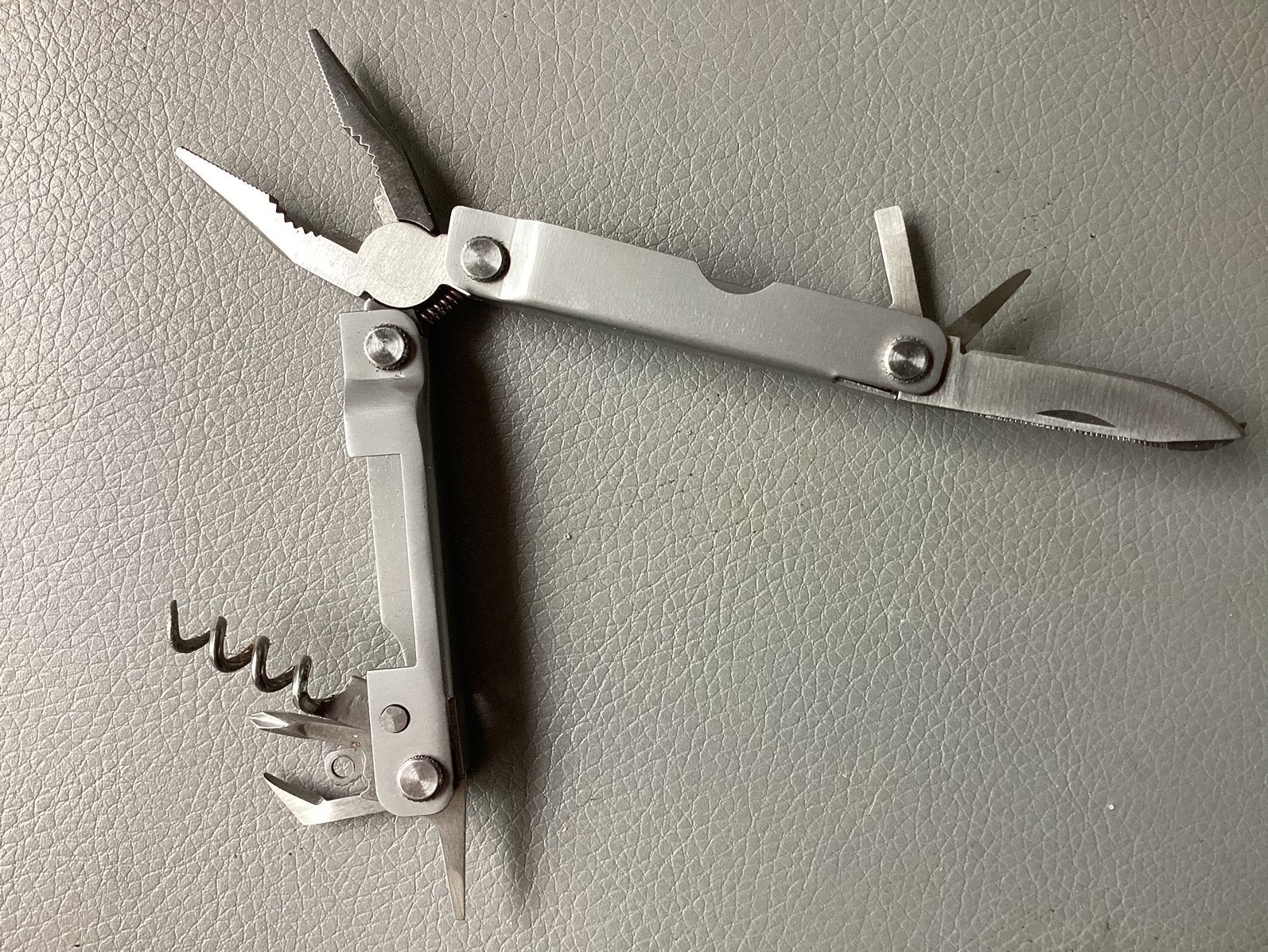Roestvrijstalen Multitool - Compact Zakgereedschap, Caravans en Kamperen, Kampeergereedschap, Ophalen of Verzenden, Gebruikt