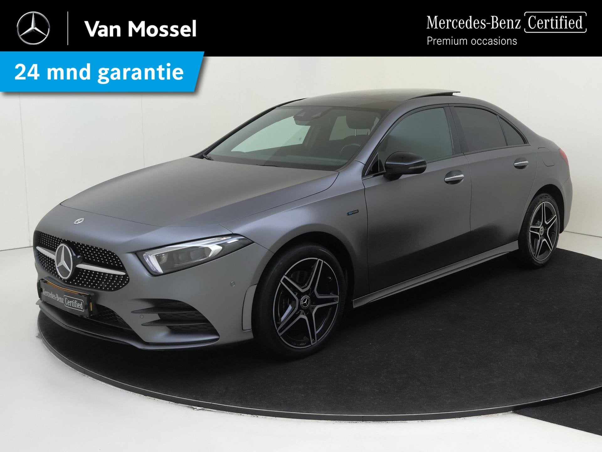 Mercedes-Benz A-klasse 250 e Business Solution AMG Limited M, Auto's, Mercedes-Benz, Gebruikt, 4 cilinders, 16 kWh, Leder en Stof