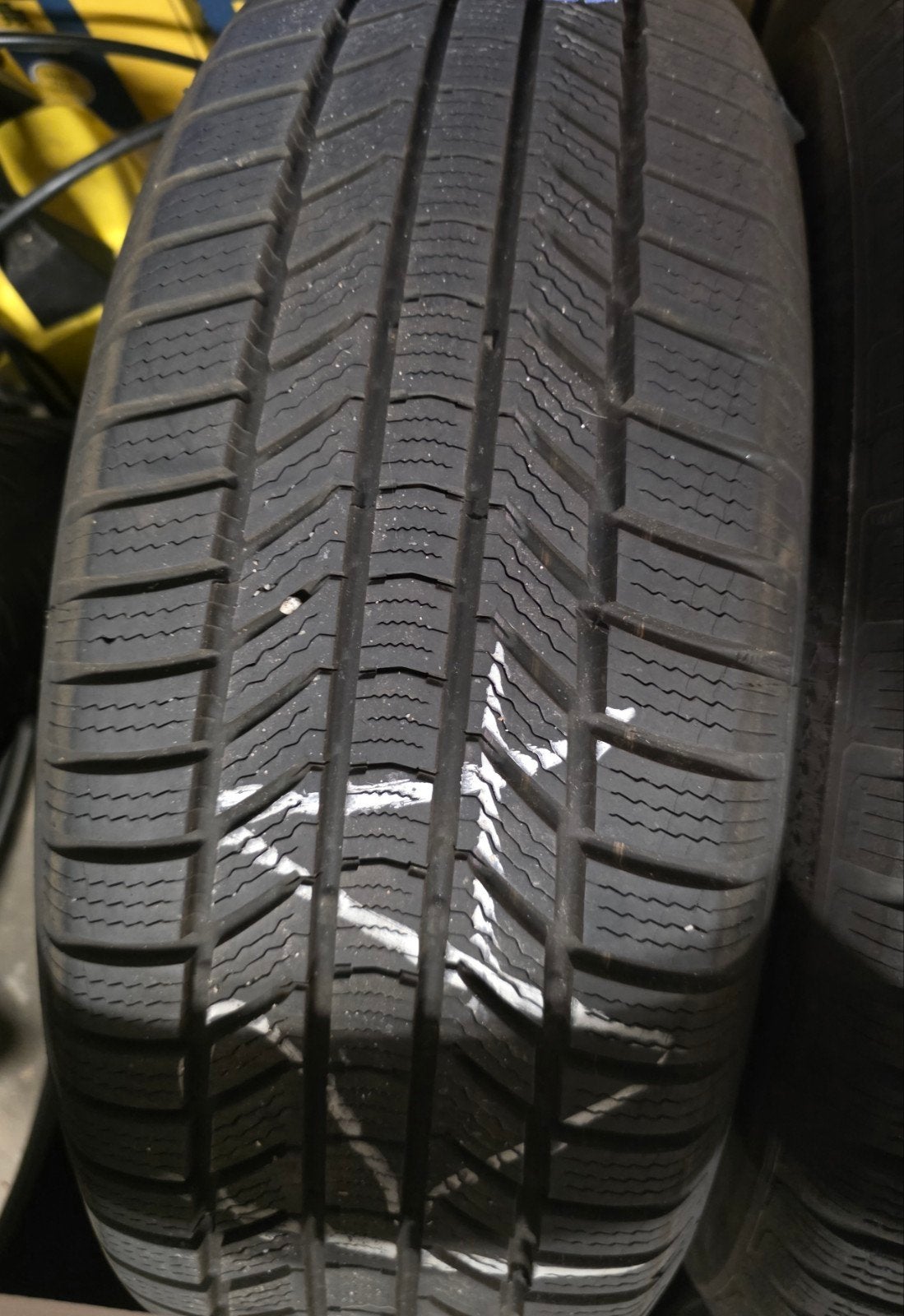 4 Bridgestone winterbanden 225/60/R17, Ophalen, Gebruikt, 17 inch, Band(en)
