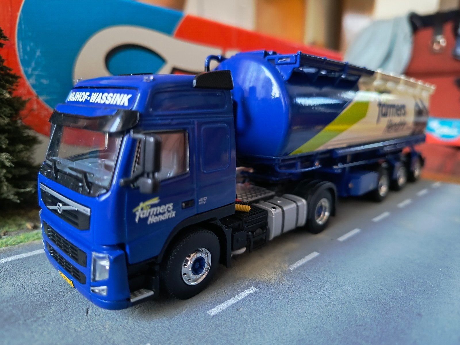 Wsi Volvo For Farmers, Ophalen of Verzenden, Zo goed als nieuw, Bus of Vrachtwagen, Wsi