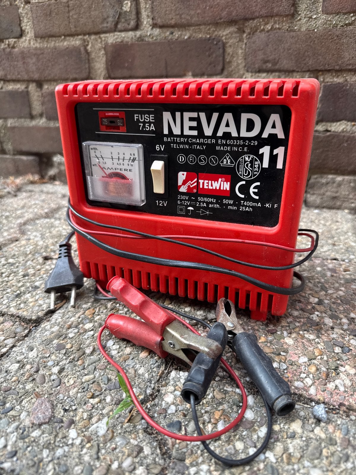 Nevada Telwin 11 Acculader 6V/12V - 7.5A, Gebruikt