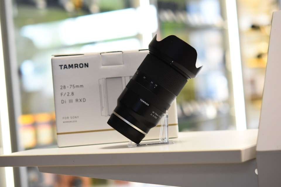 Tamron 28-75mm f/2.8 DI III RXD Sony FE (Heerenveen), Foto-Groep, Luttekepoortstraat 26 3841 AX Harderwijk, Ophalen of Verzenden
