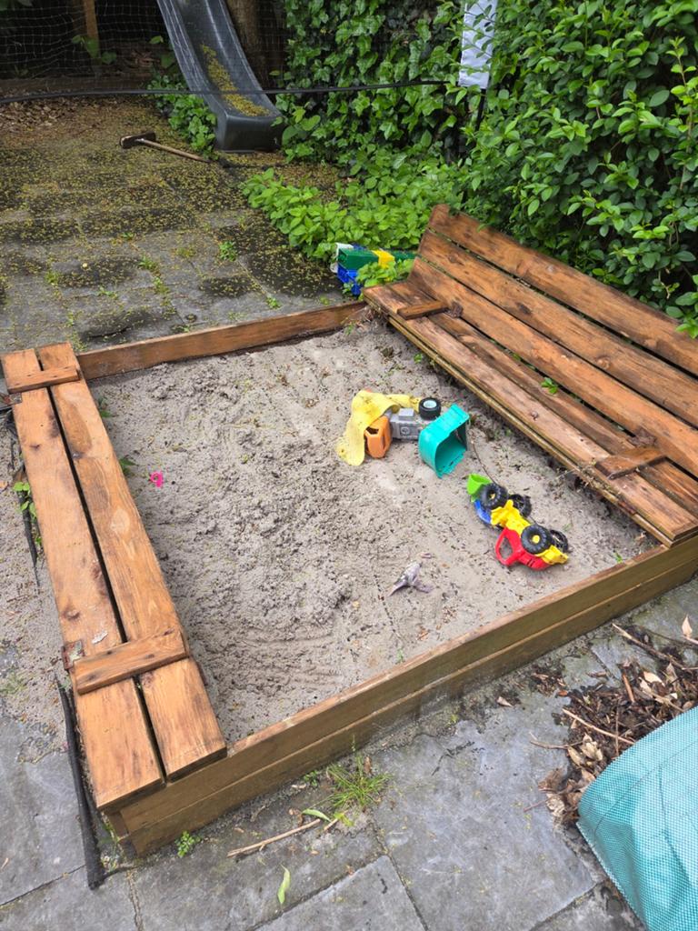 Speelzand, met of zonder zandbak, Ophalen, Gebruikt