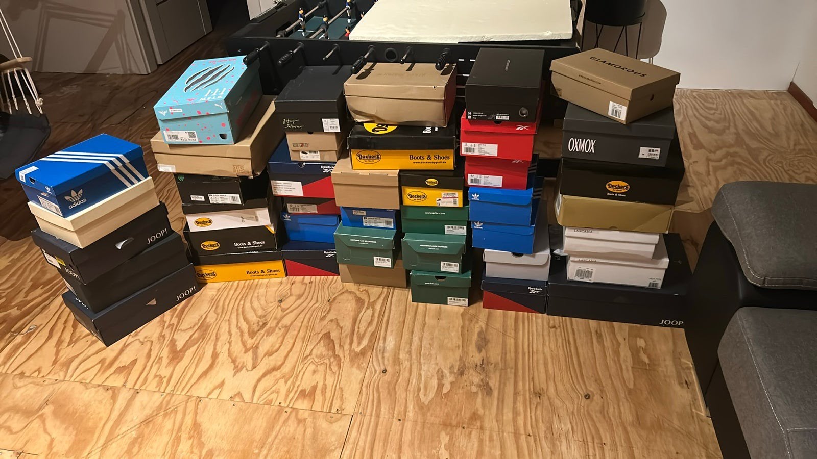 40+ paar Grote partij merkschoenen – Adidas, Reebok, etc, Diversen, Ophalen, Zo goed als nieuw
