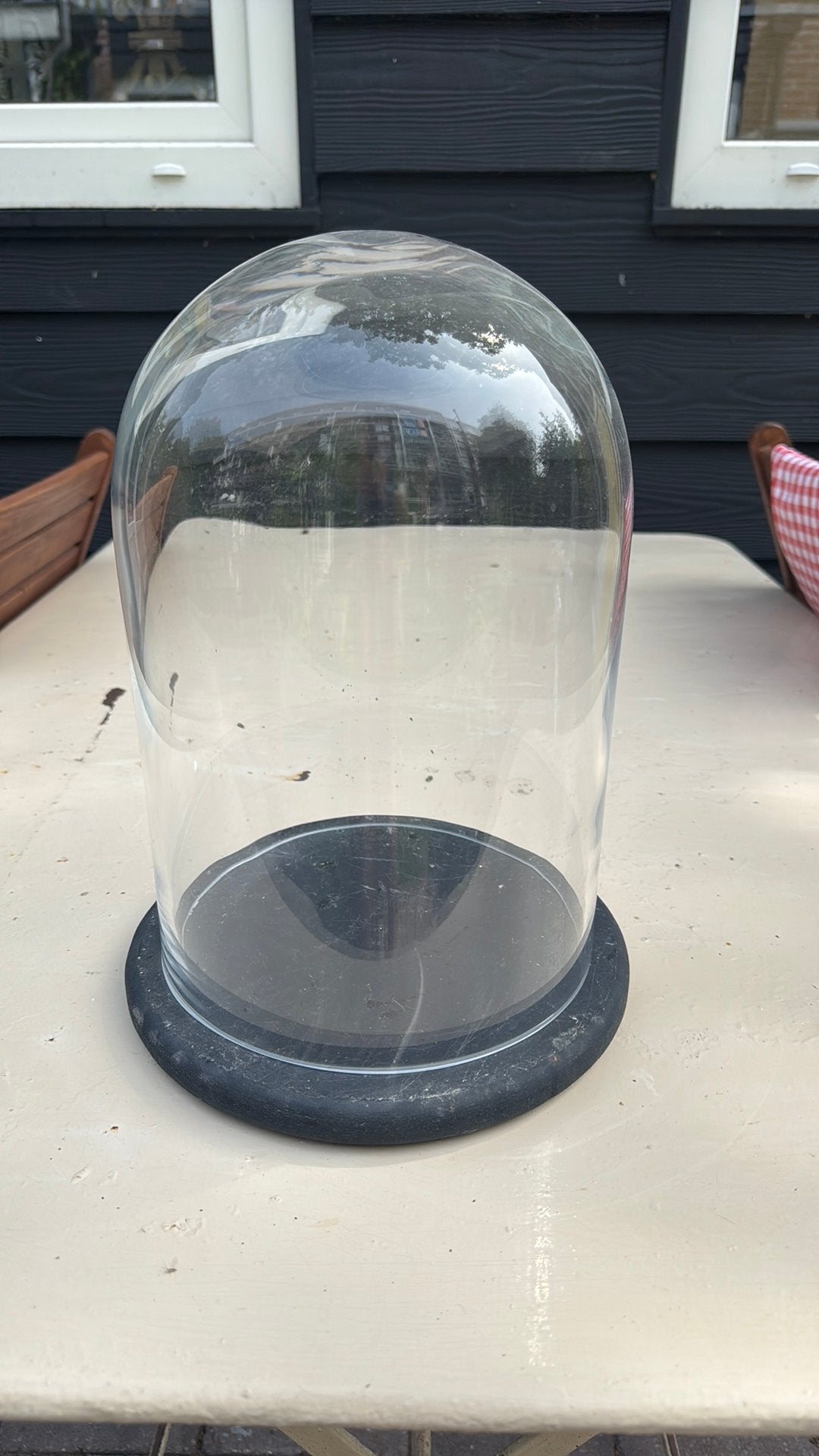 Mooie glazen stolp, dik glas, houten voet, Ophalen, Gebruikt, Geslepen, 19 cm