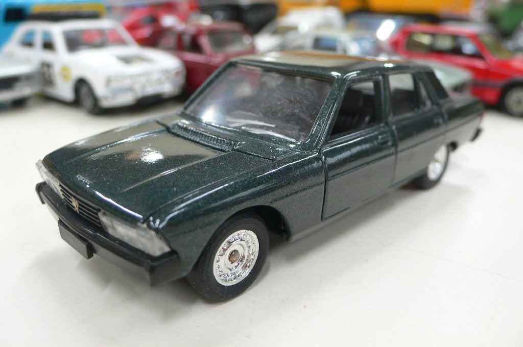peugeot 604 v6sl -solido  1/43, Hobby en Vrije tijd, Modelauto's | 1:43, Verzenden, Nieuw, Auto, Solido