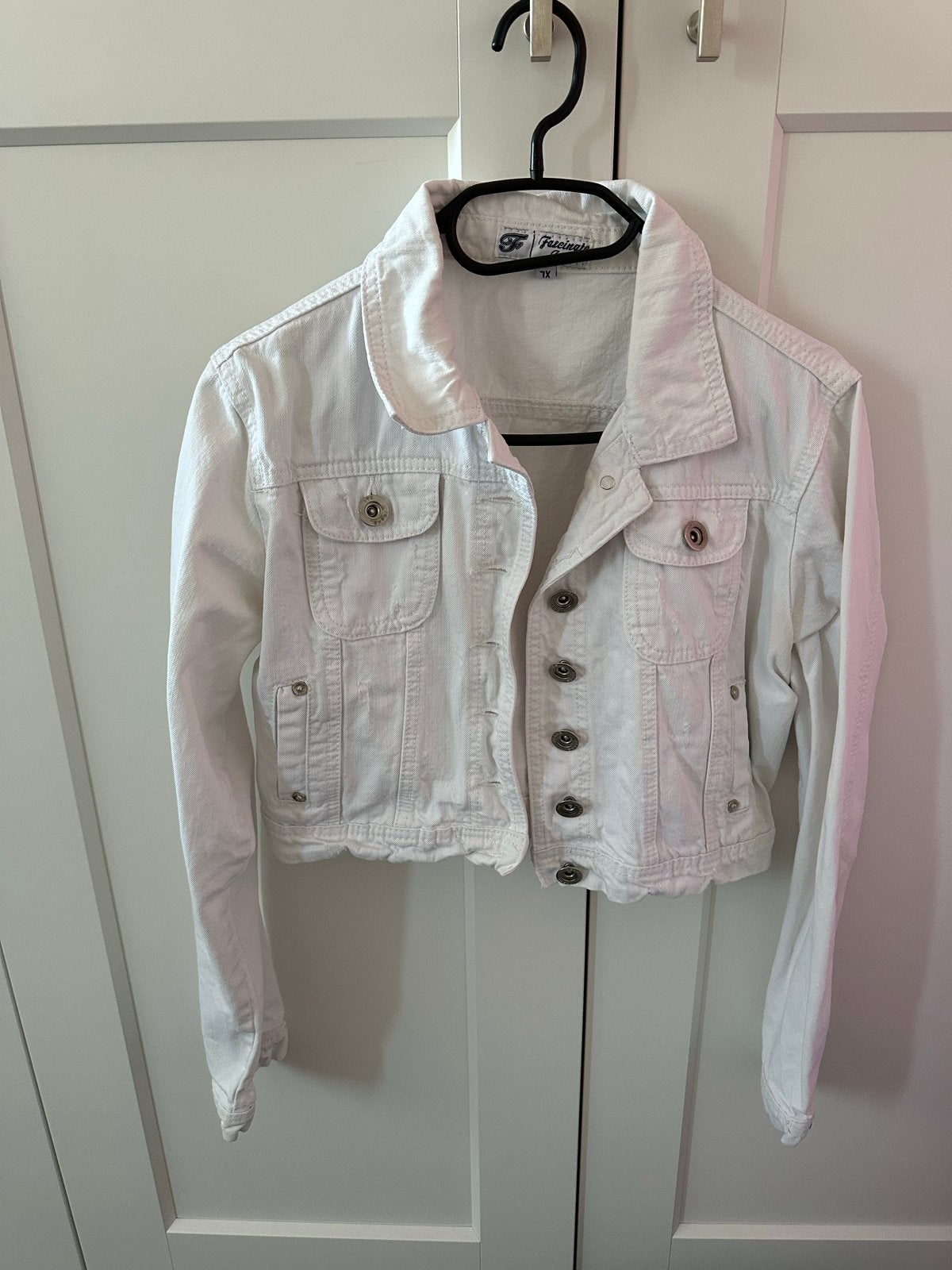 Kort wit spijkerjasje - Maat XL, Kleding | Dames, Ophalen of Verzenden, Zo goed als nieuw, Maat 46/48 (XL) of groter, Wit