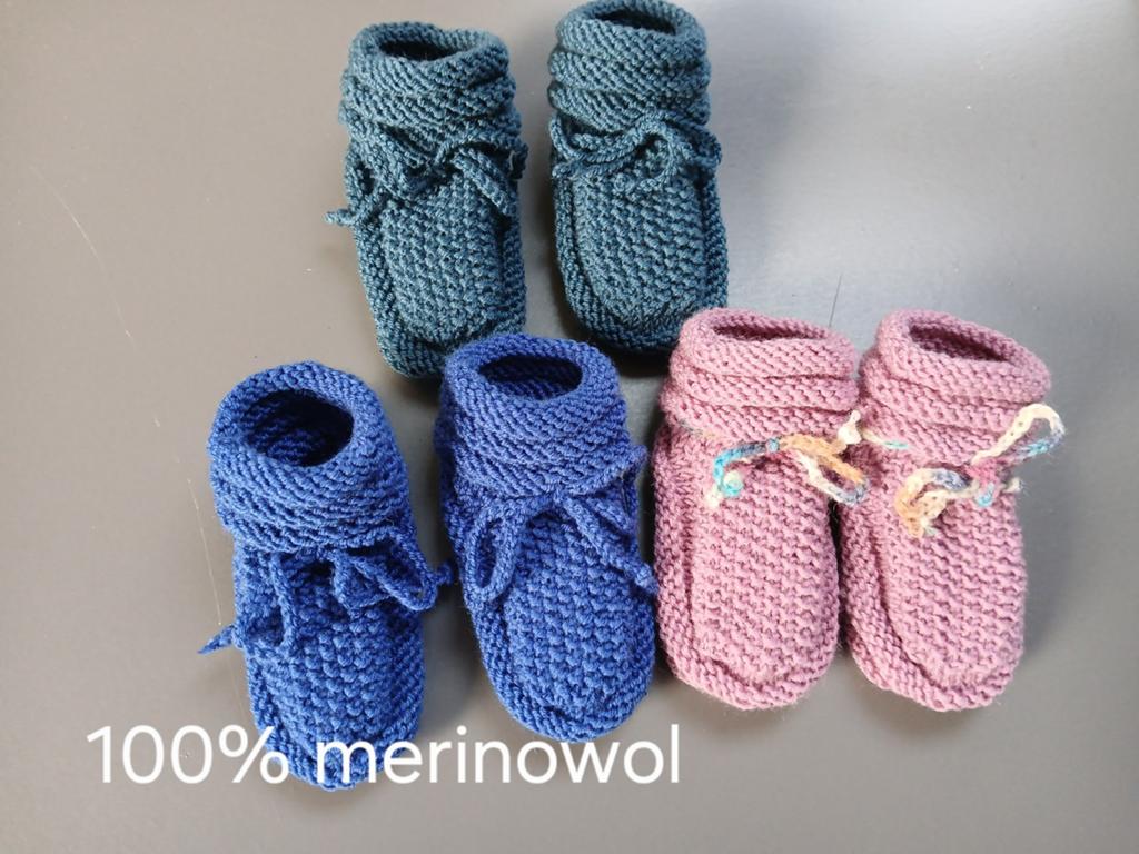 Handgebreide wollen babyslofjes. Maat 50/56/62, Verzenden, Nieuw, Jongetje of Meisje, Slofjes