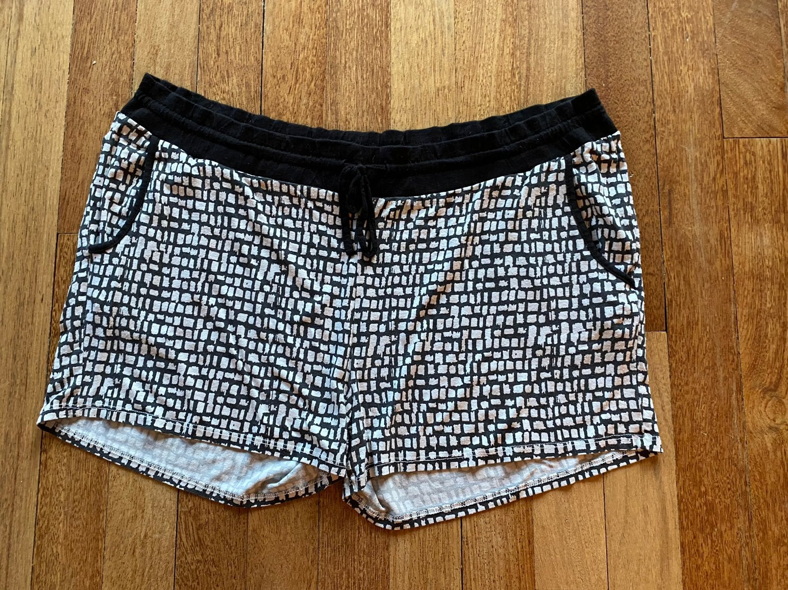 Leuke Korte Broek van Hema. Maat L, Overige kleuren, Kort, Maat 42/44 (L), Ophalen of Verzenden