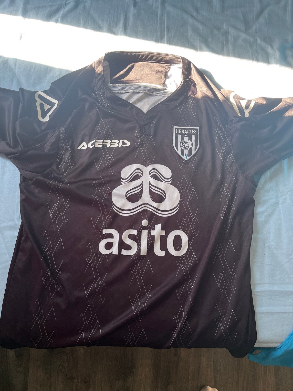 Officieel Heracles Almelo 3e shirt 2021-2022, Zwart, Overige maten, Ophalen of Verzenden, Zo goed als nieuw