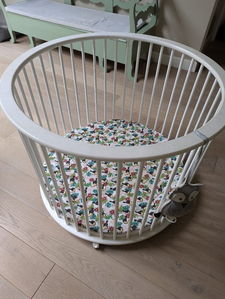 Bopita ronde box, incl matras en kleed (tropisch/panter), Ophalen, Gebruikt, Rond, In hoogte verstelbaar