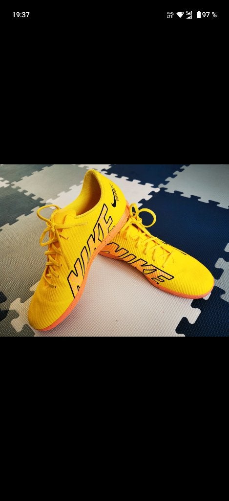 Nike Vapor 15 Academy, Sport en Fitness, Voetbal, Maat XS of kleiner, Ophalen of Verzenden, Zo goed als nieuw, Schoenen