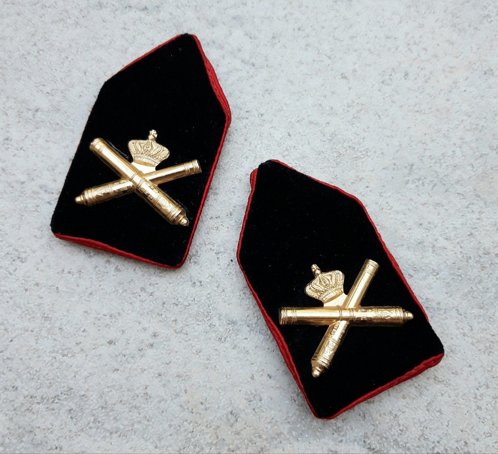 Set kraagpatten DT63, officier Artillerie, Verzamelen, Militaria | Algemeen, Verzenden, Landmacht, Nederland, Embleem of Badge
