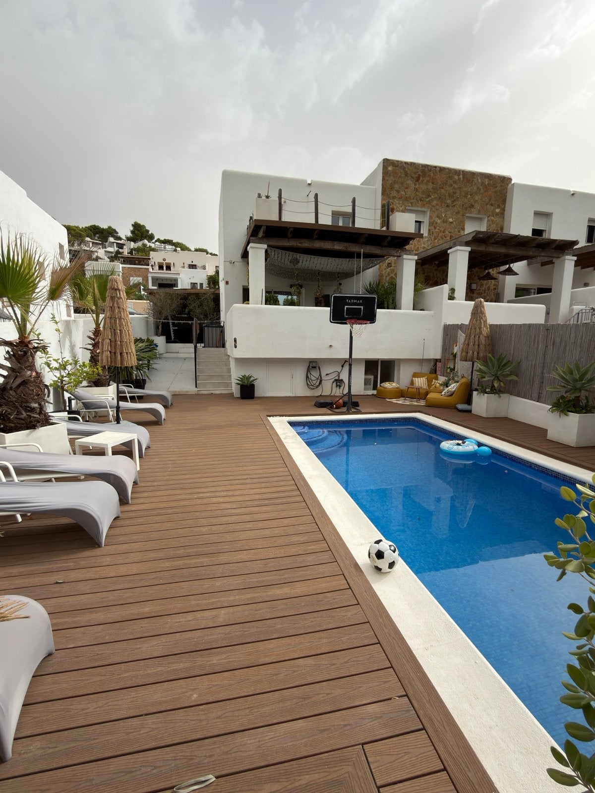 Ibiza huis te huur lange en kort termijn, Afwasmachine, Aan zee, 10 personen, Overige