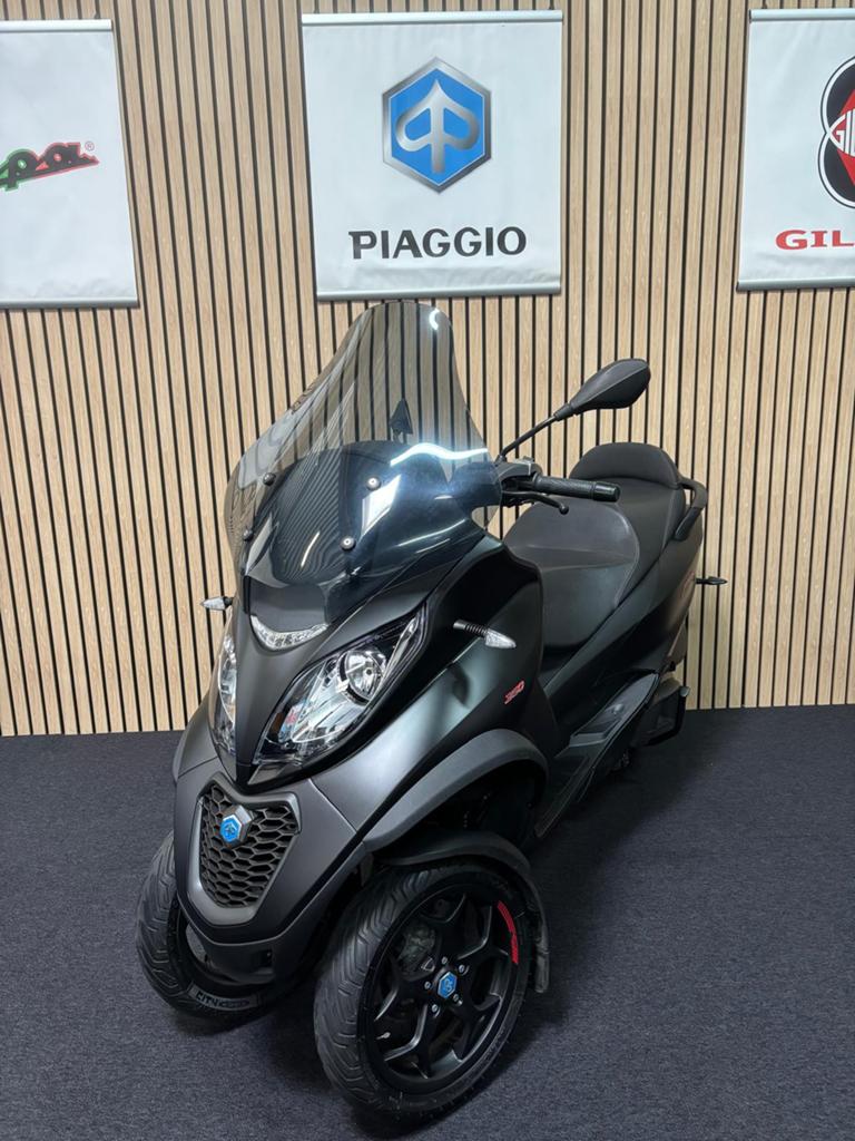 Piaggio MP3 350 LT Sport ABS ASR 2019 Autorijbewijs, LED Verlichting, Bedrijf, Sport, Automaat