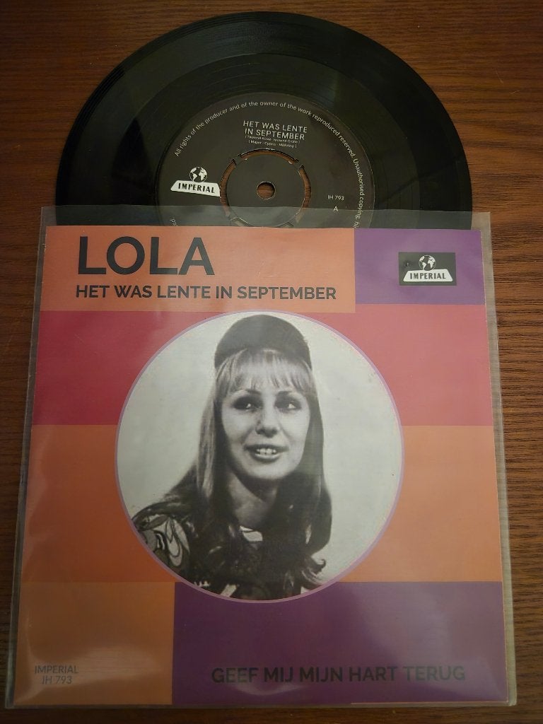 Lola, Ophalen of Verzenden, Zo goed als nieuw, 7 inch, Levenslied of Smartlap