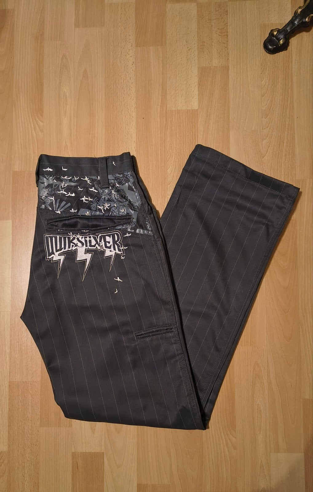 Quiksilver Heren Broek Maat 30 - Grijs met Pinstripes, Quiksilver, Maat 48/50 (M), Ophalen of Verzenden, Zo goed als nieuw