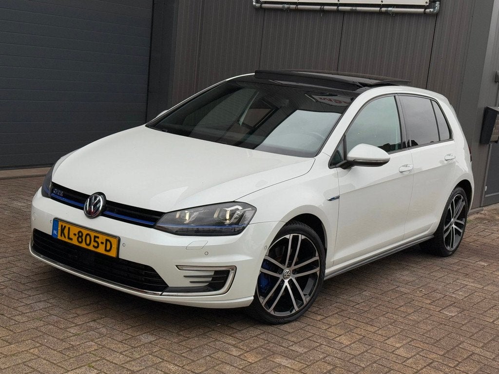 Volkswagen Golf 1.4 TSI GTE | Automaat | Schuifdak | Xenon, Auto's, 8 kWh, Stof, Gebruikt, 4 cilinders