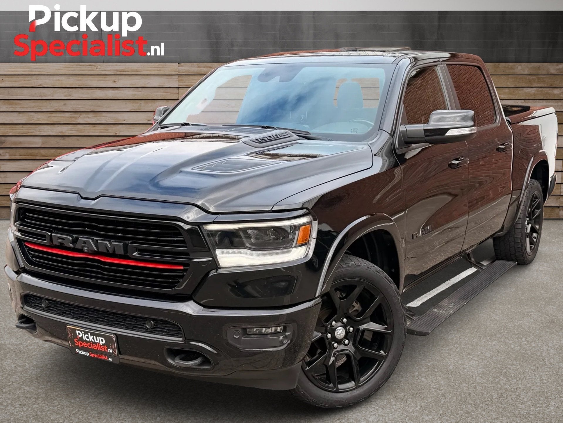 Ram Ram 1500 5.7 V8 hemi , LUCHTVERING , PANO DEALER ONDERHO, Auto's, Dealer onderhouden, Automatische klimaatregeling, Zwart