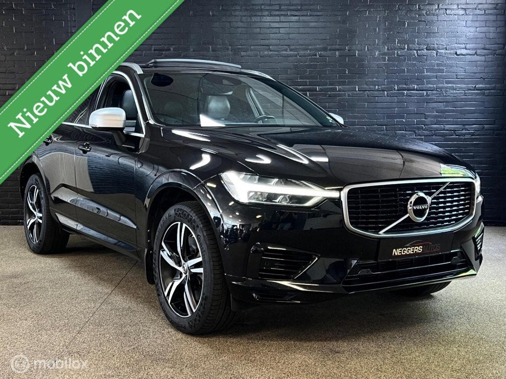Volvo XC60 2.0 T8 Twin Engine AWD R-Design PANO TREKHAAK BTW, Auto's, Volvo, Automaat, Gebruikt, 4 cilinders, Plug-in hybride