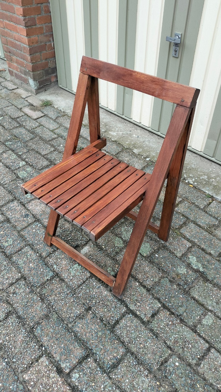 1x houten klapstoel - Handig en ruimtebesparend, Ophalen, Gebruikt, Bruin, Klassiek, Praktisch