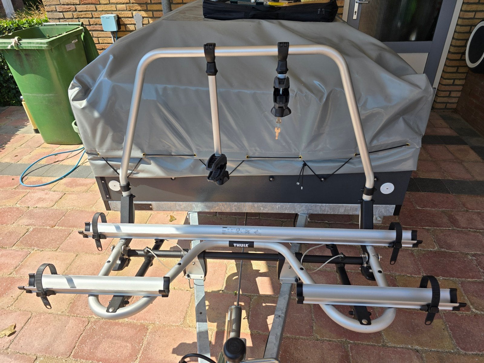 Thule Superb fietsendrager dissel voor 2 fietsen of e-bikes, Ophalen, Nieuw, 2 fietsen, Trekhaakdrager