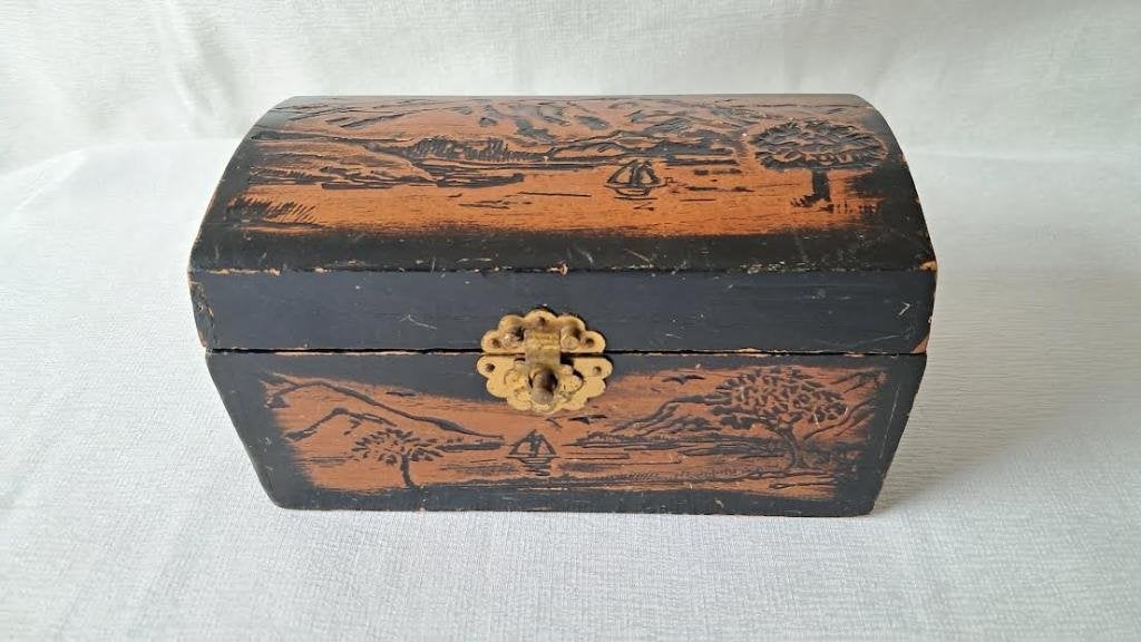 Vintage oosters houten kistje met houtsnijwerk (19x10 cm), Antiek en Kunst, Ophalen of Verzenden