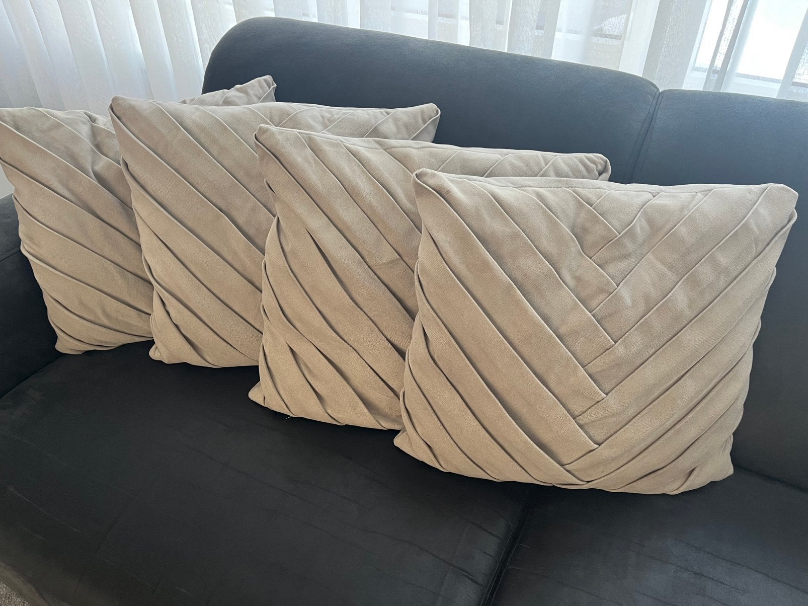 Vier velvet kussens, Ophalen of Verzenden, Zo goed als nieuw, Eenpersoons, 90 cm