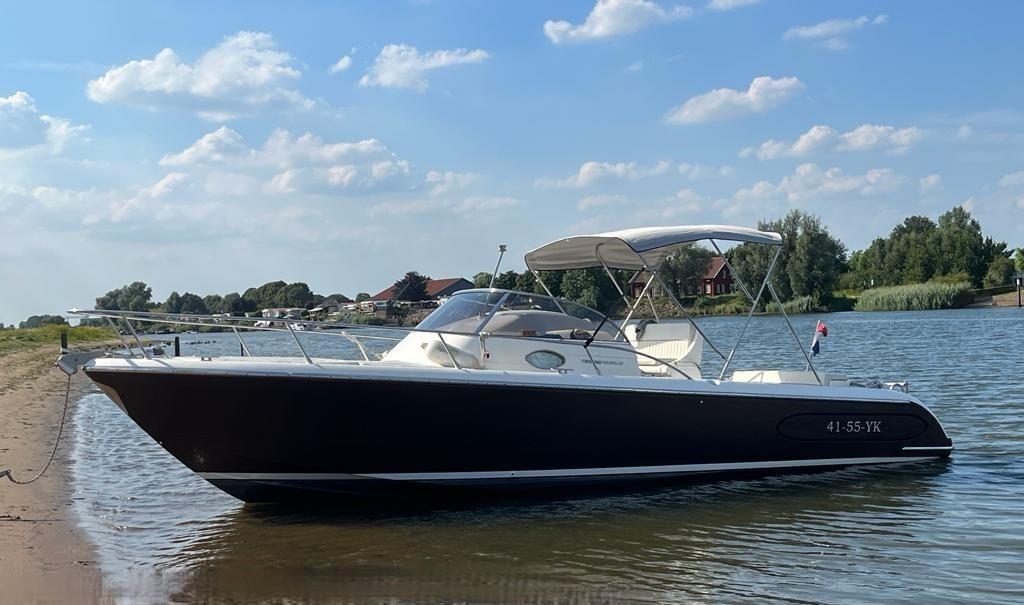Cerri Marine 28, sport cruiser, Watersport en Boten, Speedboten, Overige merken, Gebruikt, Met afstandsbediening, Binnenboordmotor