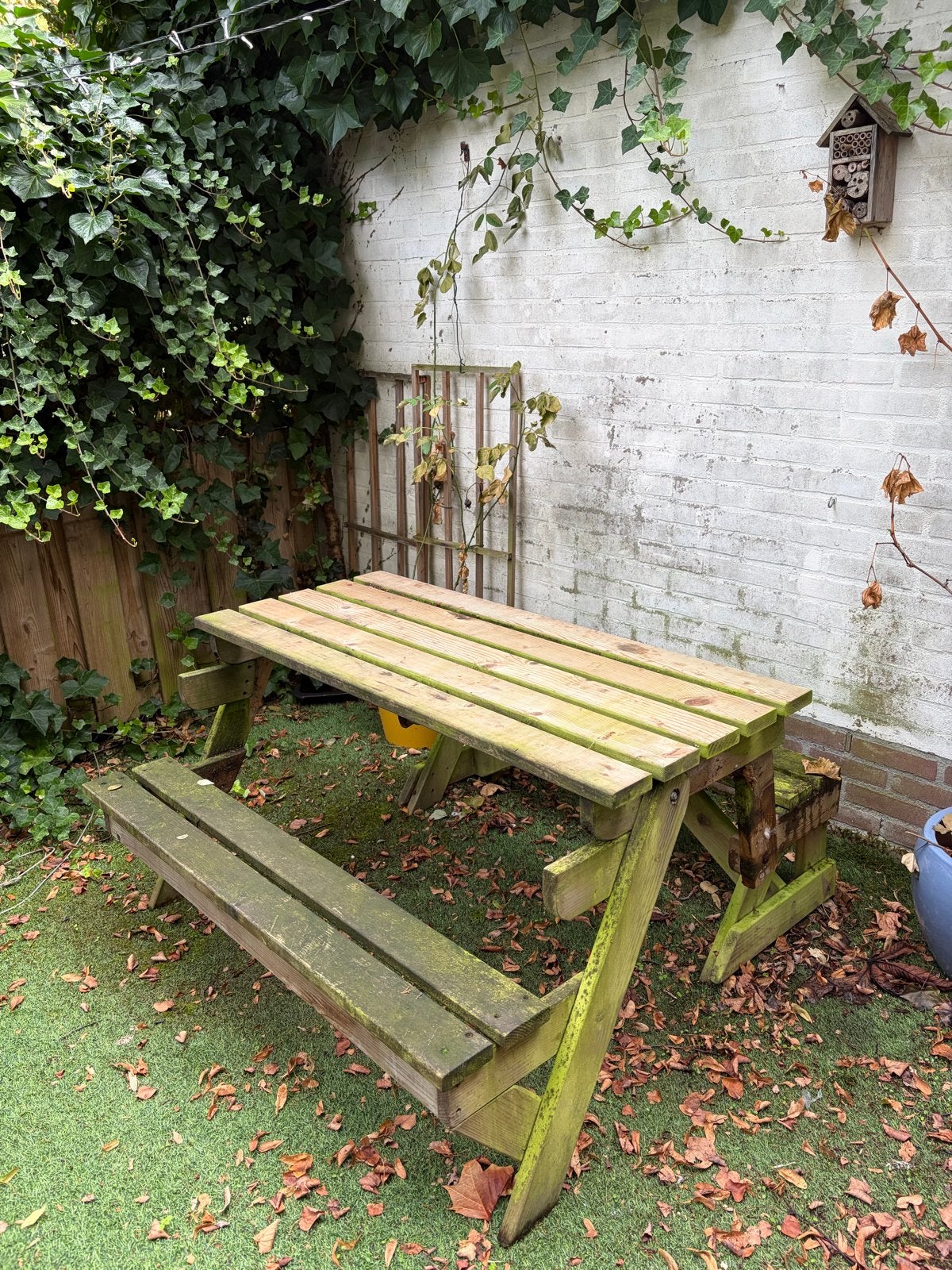 GRATIS: Tip top picknicktafel: bankje en tafel ineen!, Tuin en Terras, Ophalen, Gebruikt, Rechthoekig, Hout