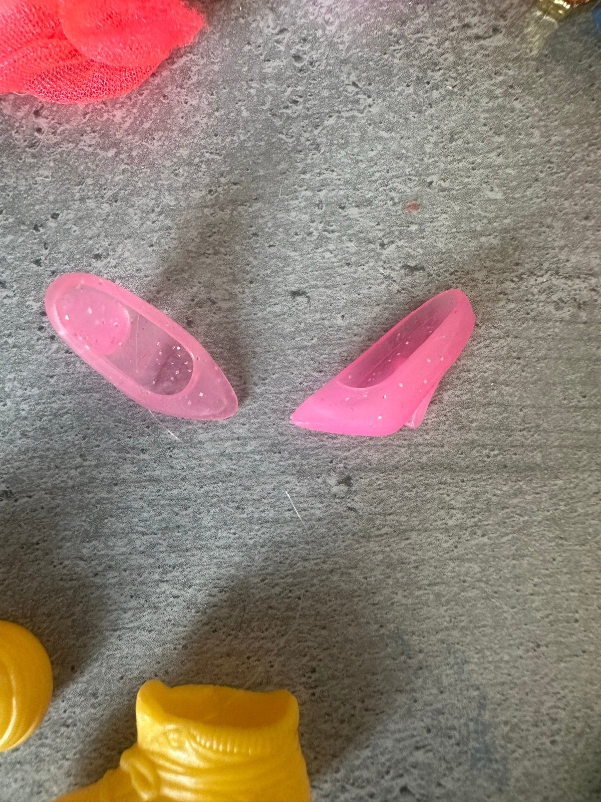 Roze glitter Barbie schoentjes, Ophalen of Verzenden, Zo goed als nieuw