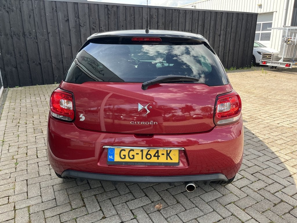 DS DS 3 1.2 PureTech So Chic Cruise / Airco / Bt / Lmv, Auto's, DS, Euro 6, Origineel Nederlands, Bedrijf, Handgeschakeld