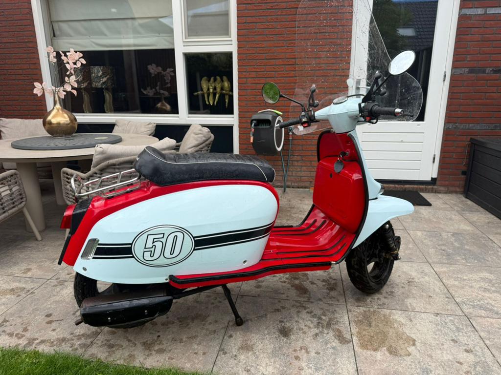 Scooter - Loopt, heeft onderhoudsbeurt nodig, Ophalen, Gebruikt, Maximaal 25 km/u, Benzine