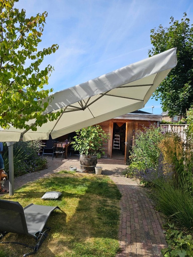 Parasol, zwevend 300x300 van Kees Smit, Ophalen, Verstelbaar, Gebruikt, 2 tot 3 meter