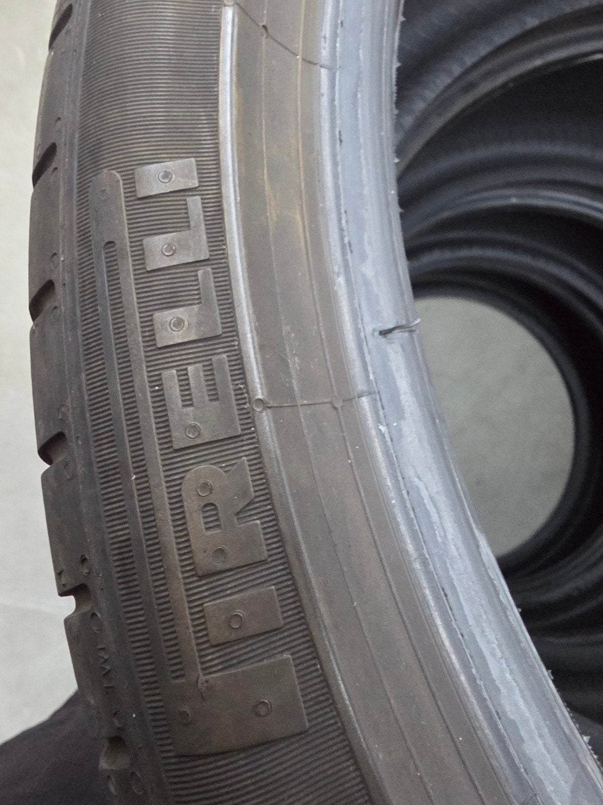 elli. 2x. 235 35 ZR20 y952x5.mm 2x Michelin 265 35 R19  98y, Ophalen of Verzenden, 235 mm, Band(en), 20 inch