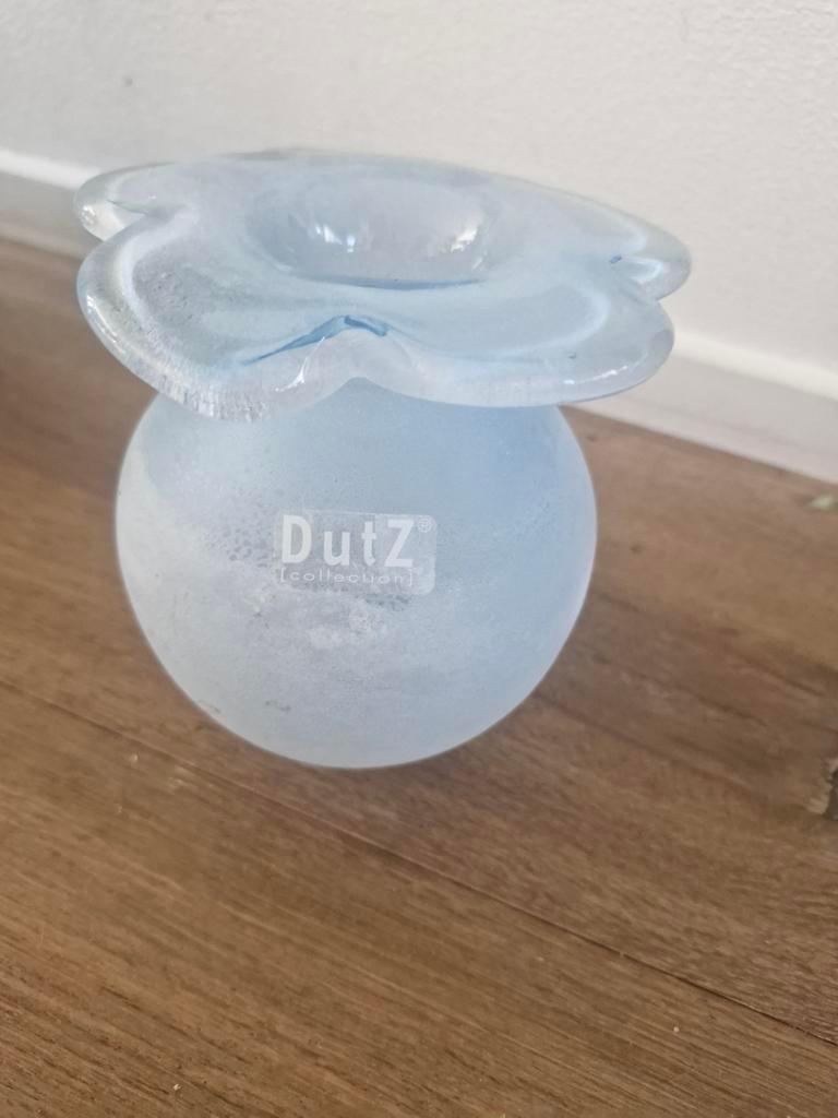 Schattig Dutz vaasje - Lichtblauw glas, Blauw, Ophalen of Verzenden, Minder dan 50 cm, Glas