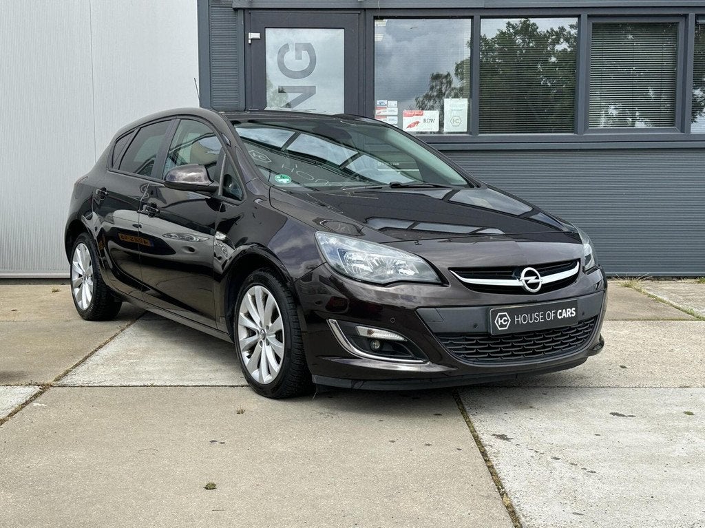 Opel Astra 1.4 Turbo Design Edition Clima Cruise PDC 140PK, Auto's, Opel, Voorwielaandrijving, Euro 5, Stof, Gebruikt