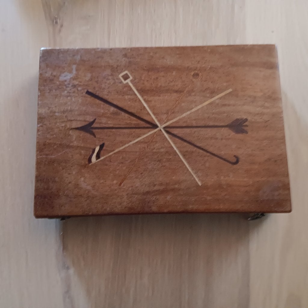 Houten doosje met pijlen inlegwerk, Ophalen of Verzenden