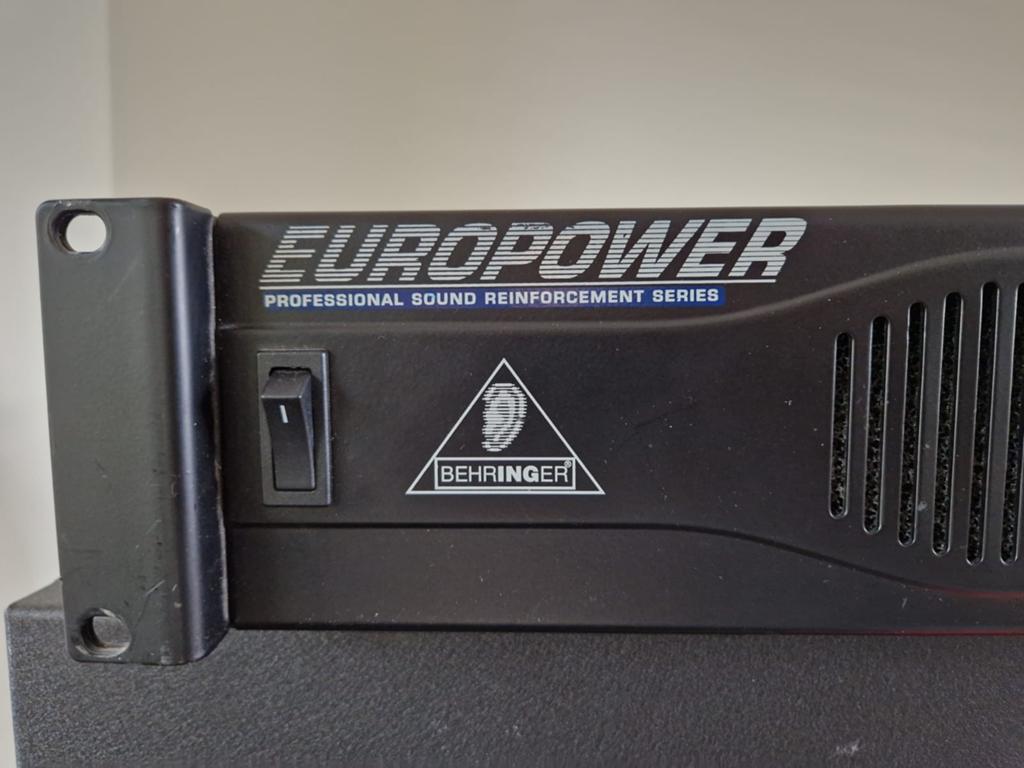 ✅Behringer Europower EP2500 Eindversterker, Gebruikt, 120 watt of meer, Stereo, Ophalen