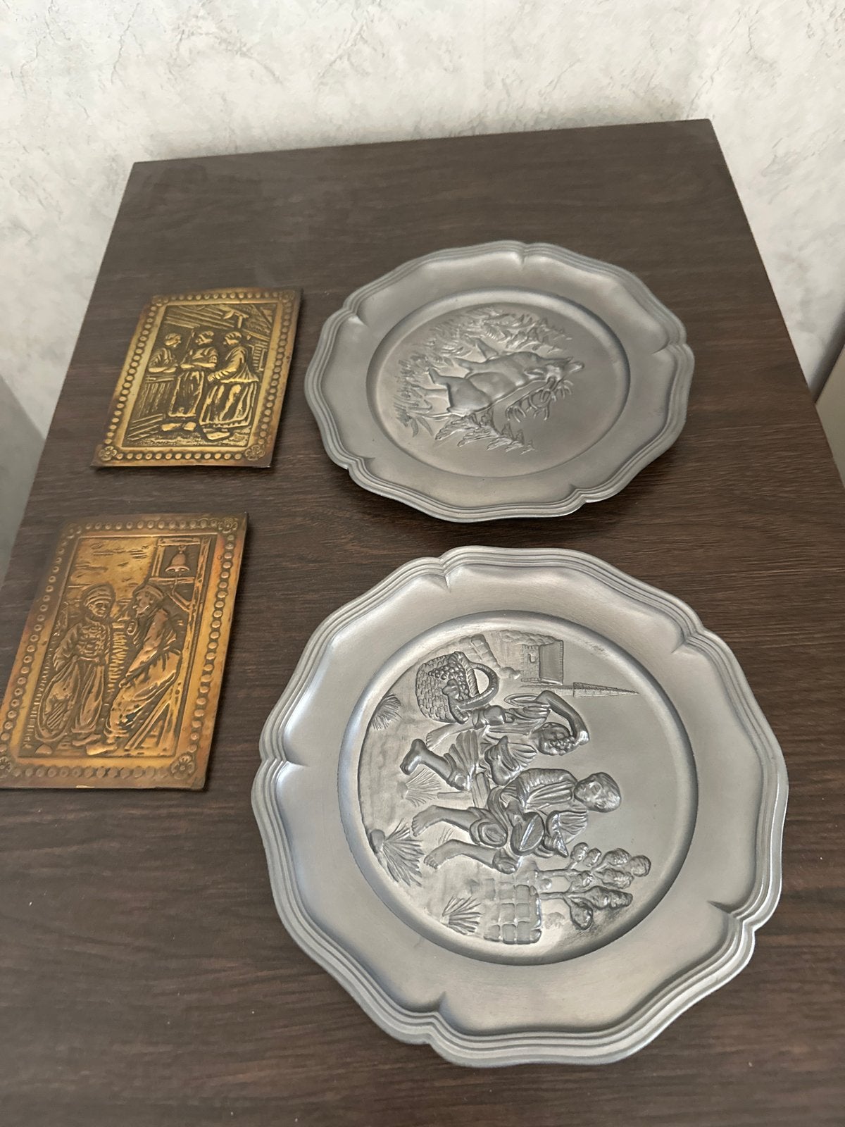 Vintage Tinnen Borden en Koperen Plaquettes, Ophalen of Verzenden