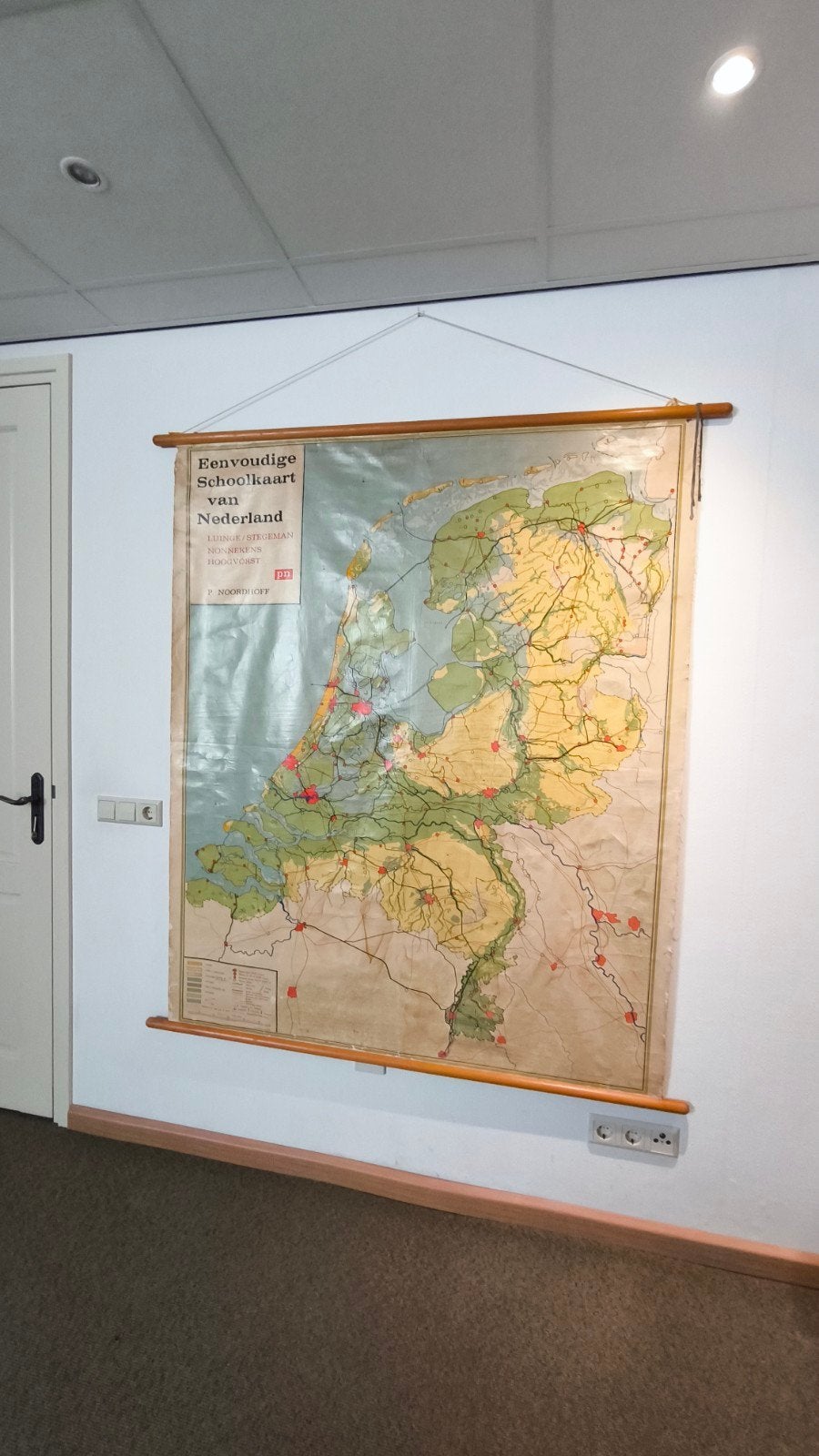Vintage Eenvoudige Schoolkaart Nederland P. Noordhoff, Antiek en Kunst, Antiek | Schoolplaten, Ophalen, Aardrijkskunde