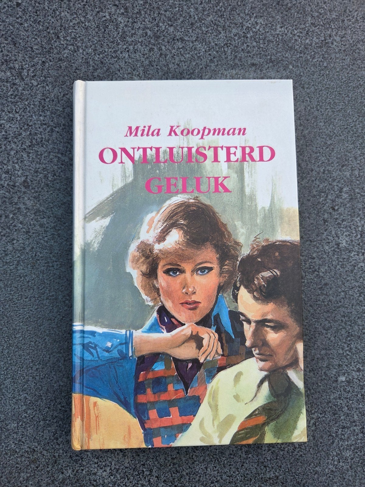 Ontluisterd Geluk - Mila Koopman (Vigila Romans), Ophalen of Verzenden, Gelezen, Mila Koopman, Nederland