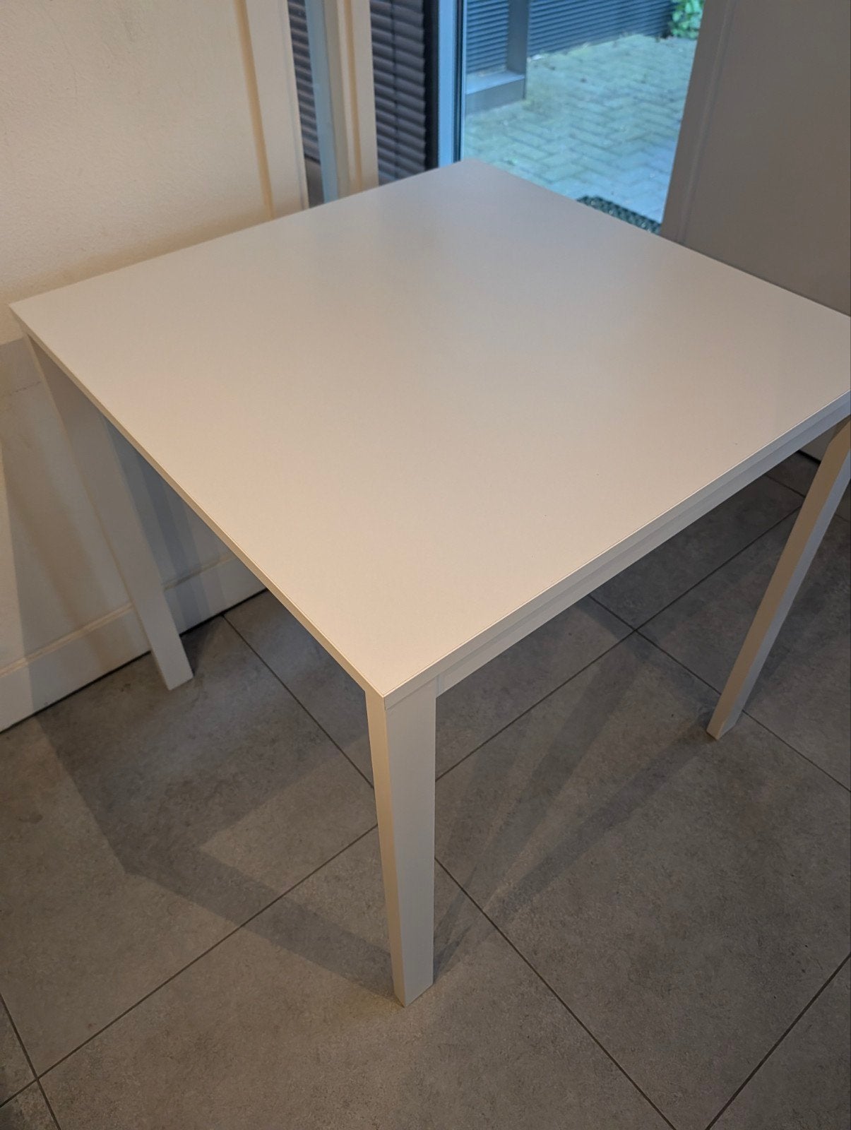 IKEA tafel met 2 stoelen VIHALS serie, Huis en Inrichting, Ophalen, 50 tot 100 cm, Modern, Scandinavisch, Vierkant