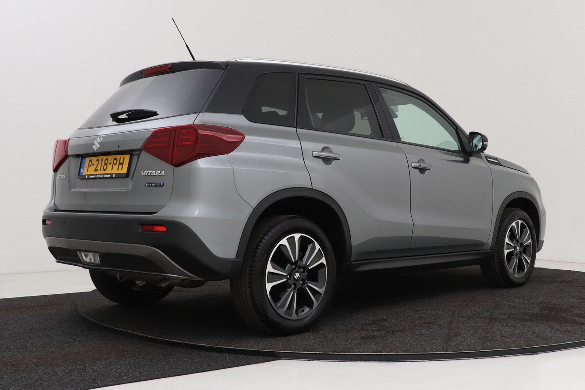 Suzuki Vitara 1.5 Hybrid Style | Org NL | Navigatie | Adap., Gebruikt, 4 cilinders, 400 kg, Origineel Nederlands