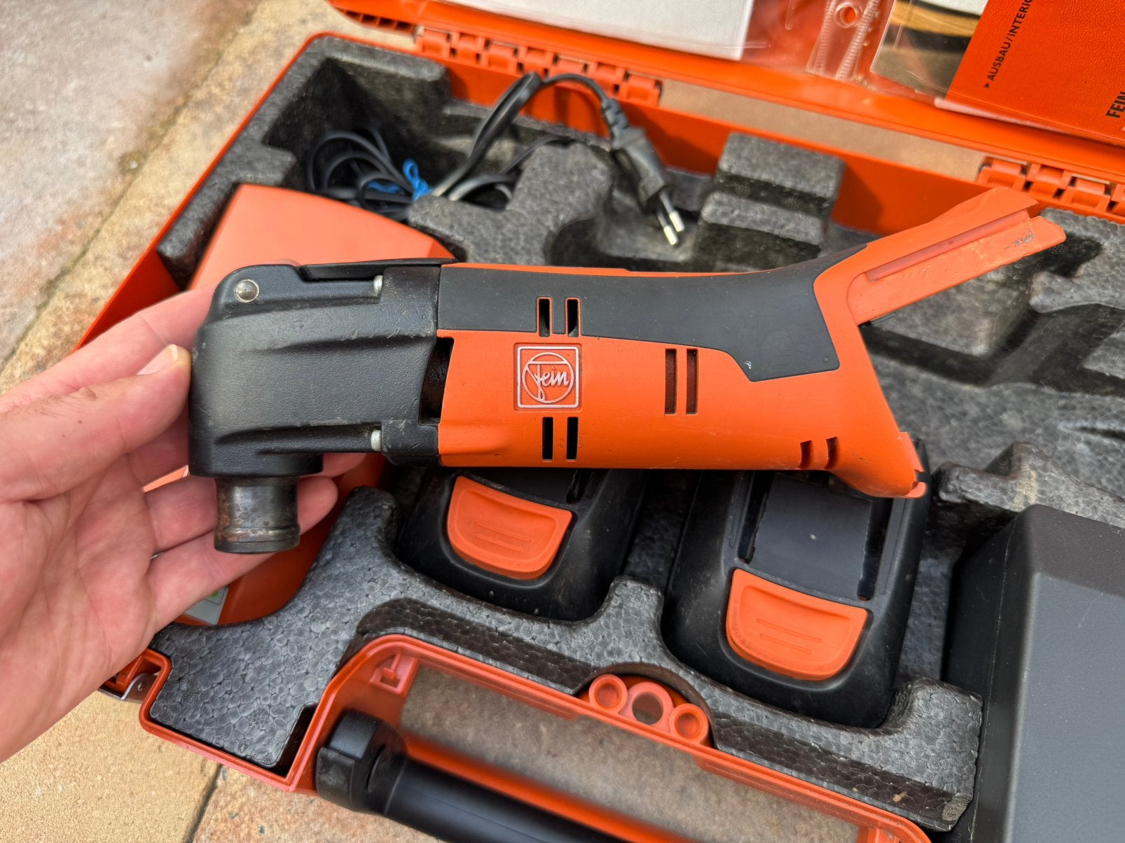 Defecte FEIN multitool 14.4V 2 Accu’s Lader Koffer, Ophalen of Verzenden, Zo goed als nieuw, Minder dan 600 watt, 30 tot 70 mm