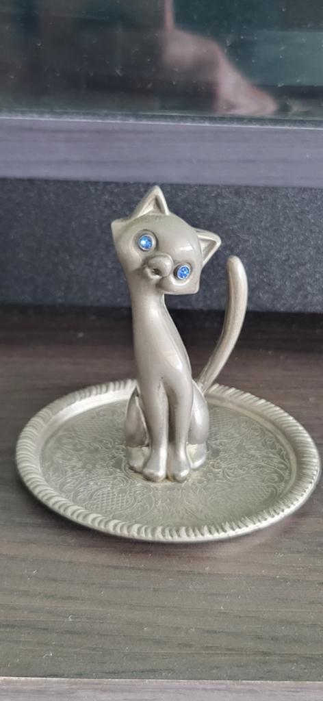 Vintage ringenhouder. Verzilverde kat met blauwe ogen., Ophalen of Verzenden, Zo goed als nieuw, Dier