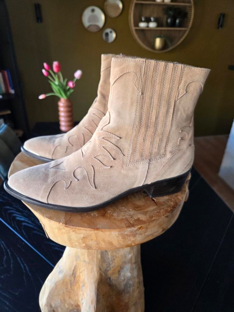 Toral laarsjes maat 41, Kleding | Dames, Schoenen, Beige, Lage of Enkellaarzen, Ophalen of Verzenden, Zo goed als nieuw