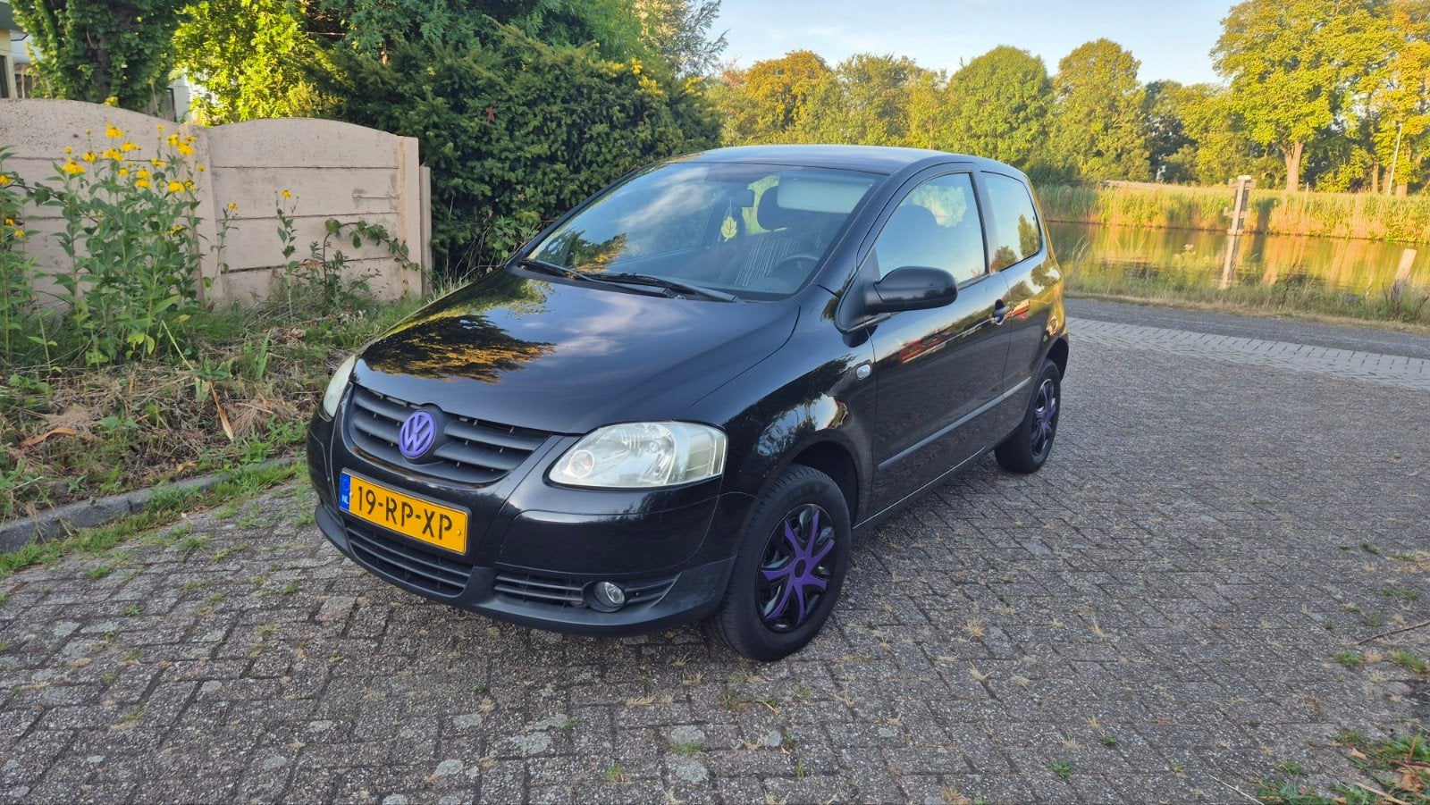 Volkswagen Fox 1.4. NIEUWE DISTRIBUTIERIEM, LAGE KM, Auto's, 450 kg, 74 pk, 31 €/maand, Origineel Nederlands